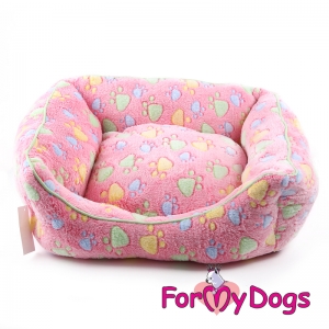 Лежанка FMD Отпечатки розовая для собак мальчиков и девочек